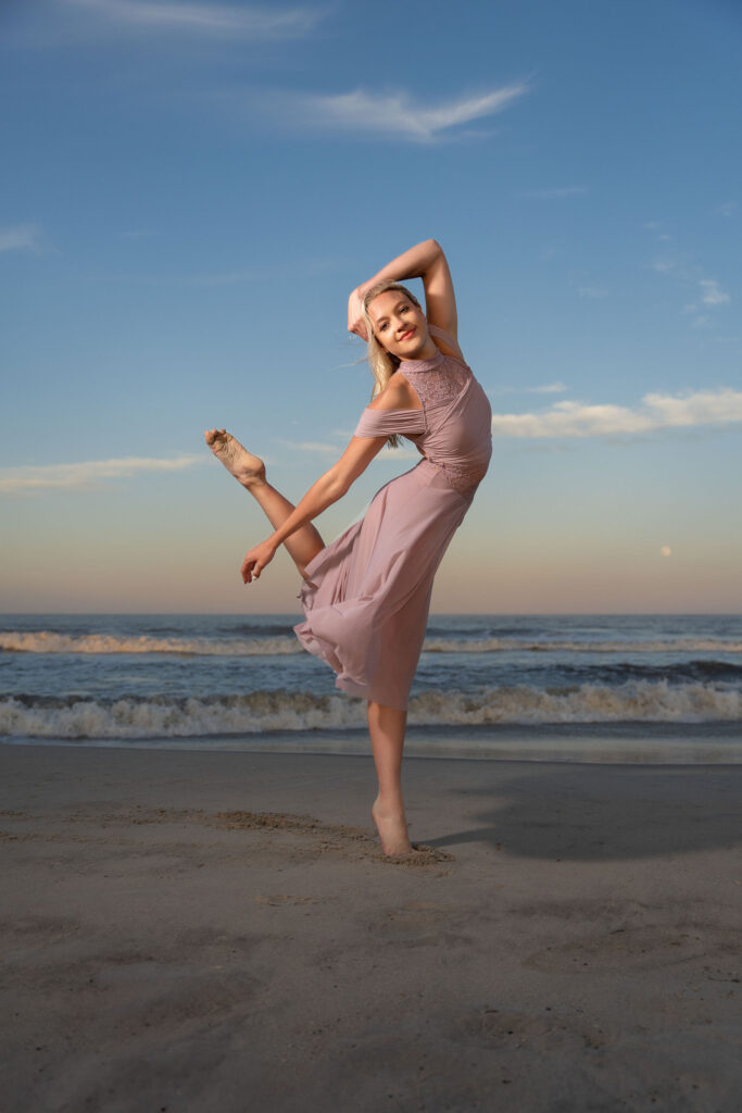 Gorgeous oceanside senior session with New Jersey photographer Susan Grace Photography