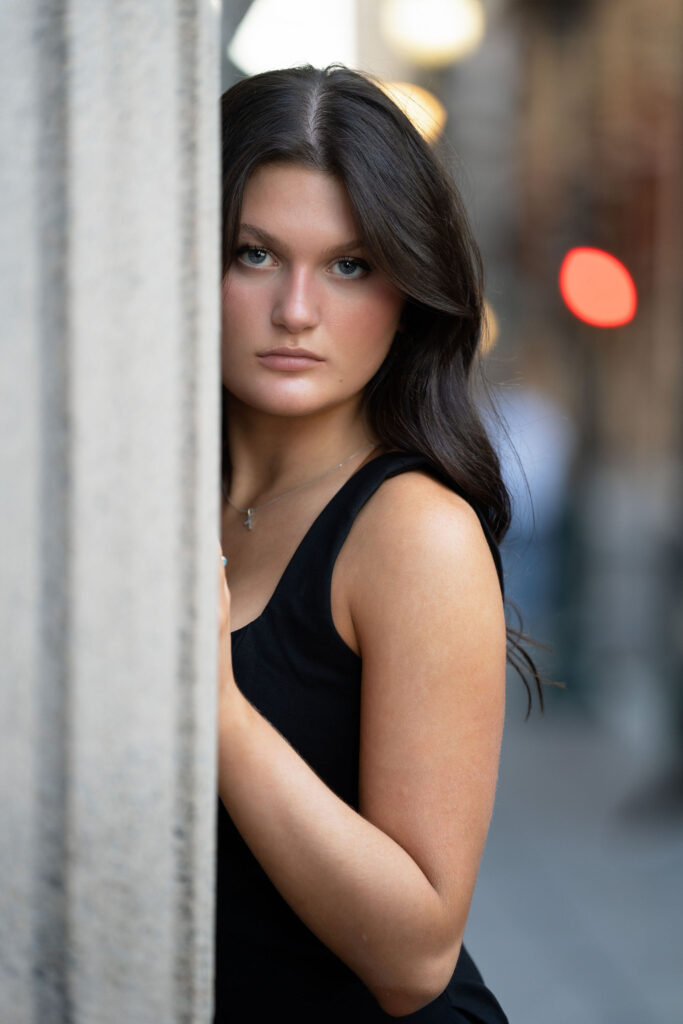 Aubrey's senior session in the city featuring dance and casual poses by Susan Grace Photography